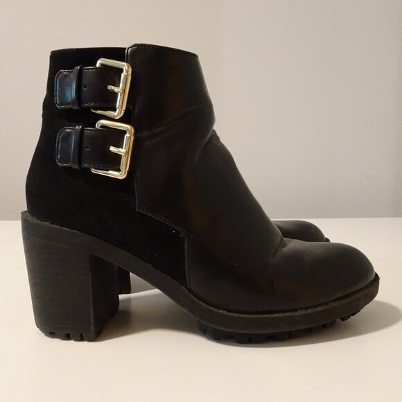 Zara Gold Buckle Detail Ankle Block-heeled Ankle Booties | Black | Size 36 - Picture 1 of 12